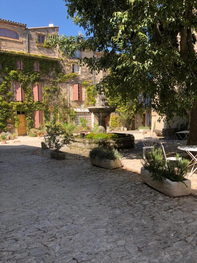 57 A Saignon